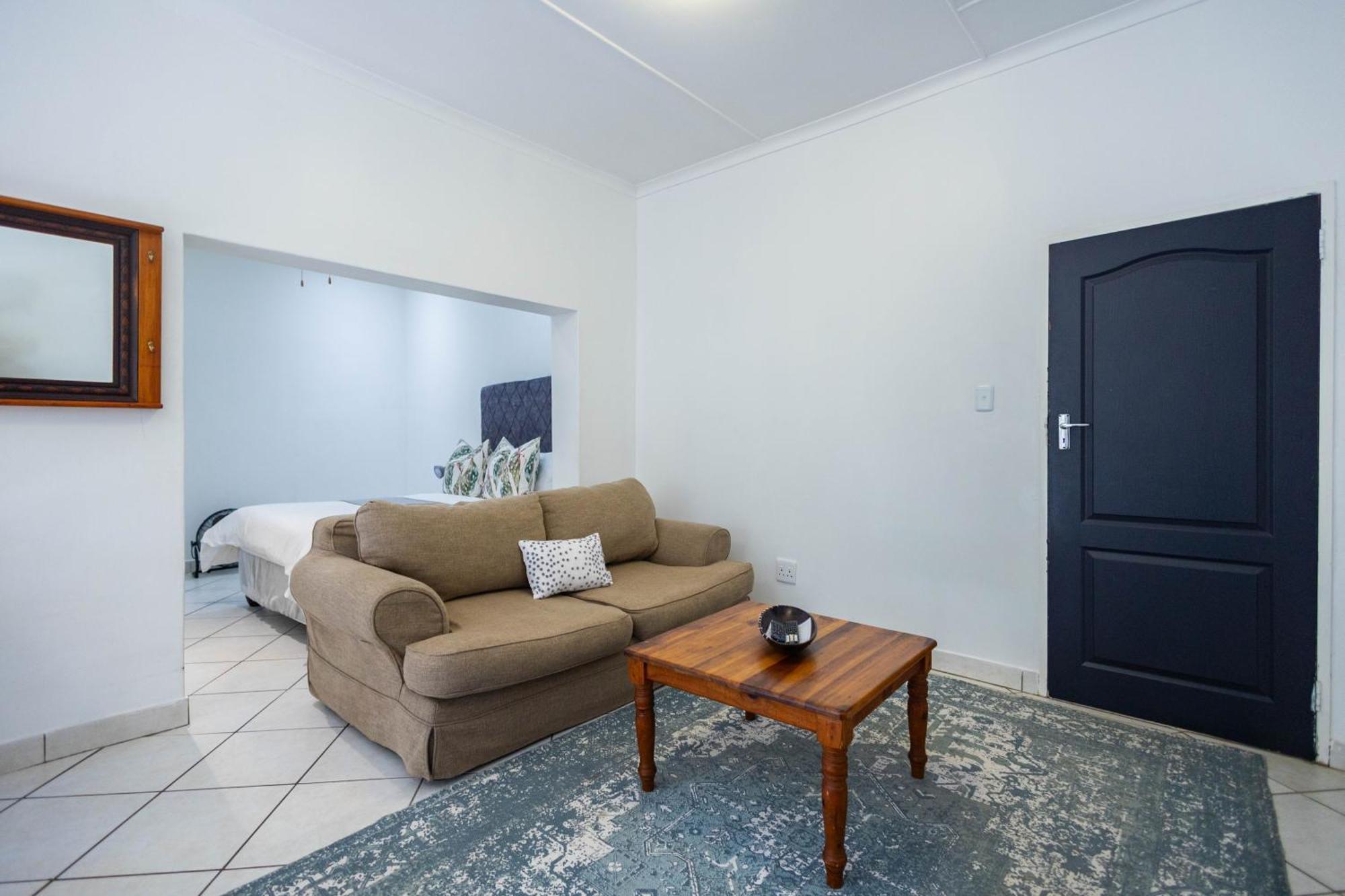 The Yellow Door Guesthouse East London Luaran gambar